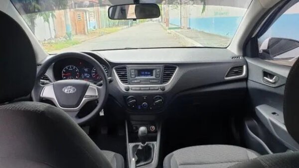 Consola YELEW - HYUNDAI VERNA, I-25, ACCENT (SEPERATE)